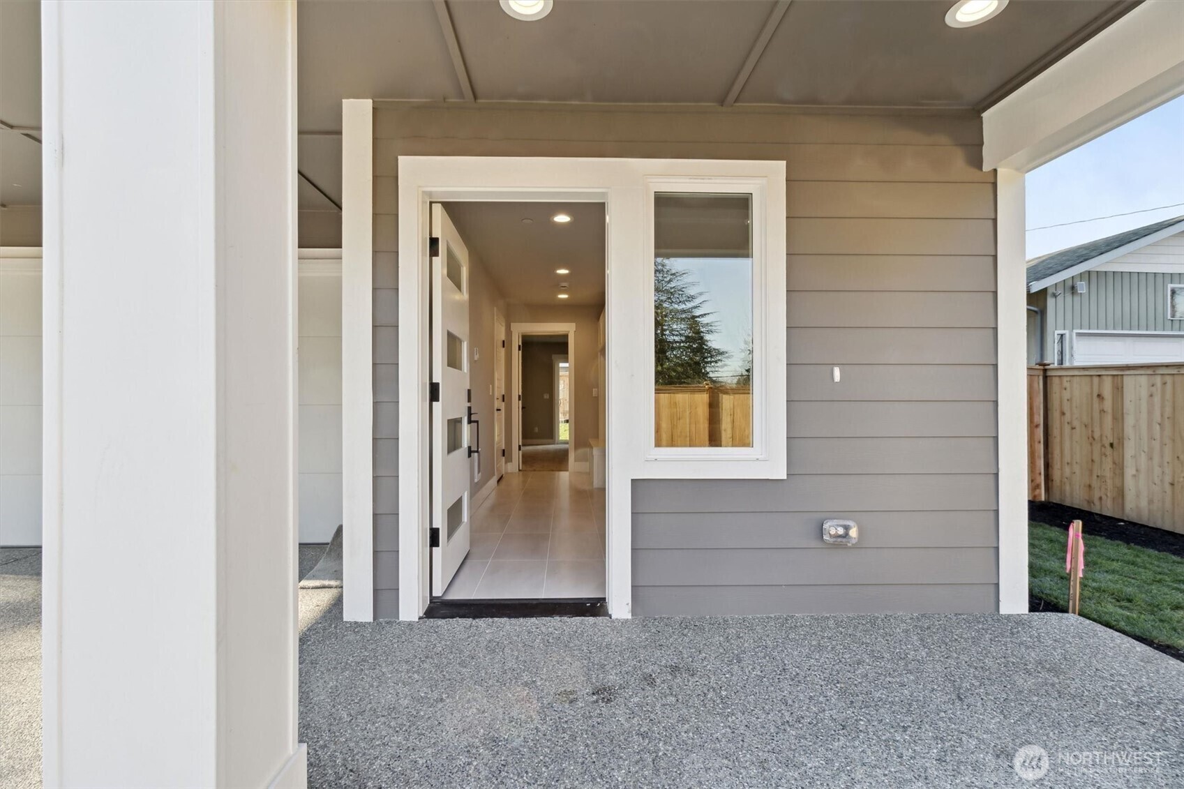 Property Photo: 17825 Wallingford Avenue N A WA 98133