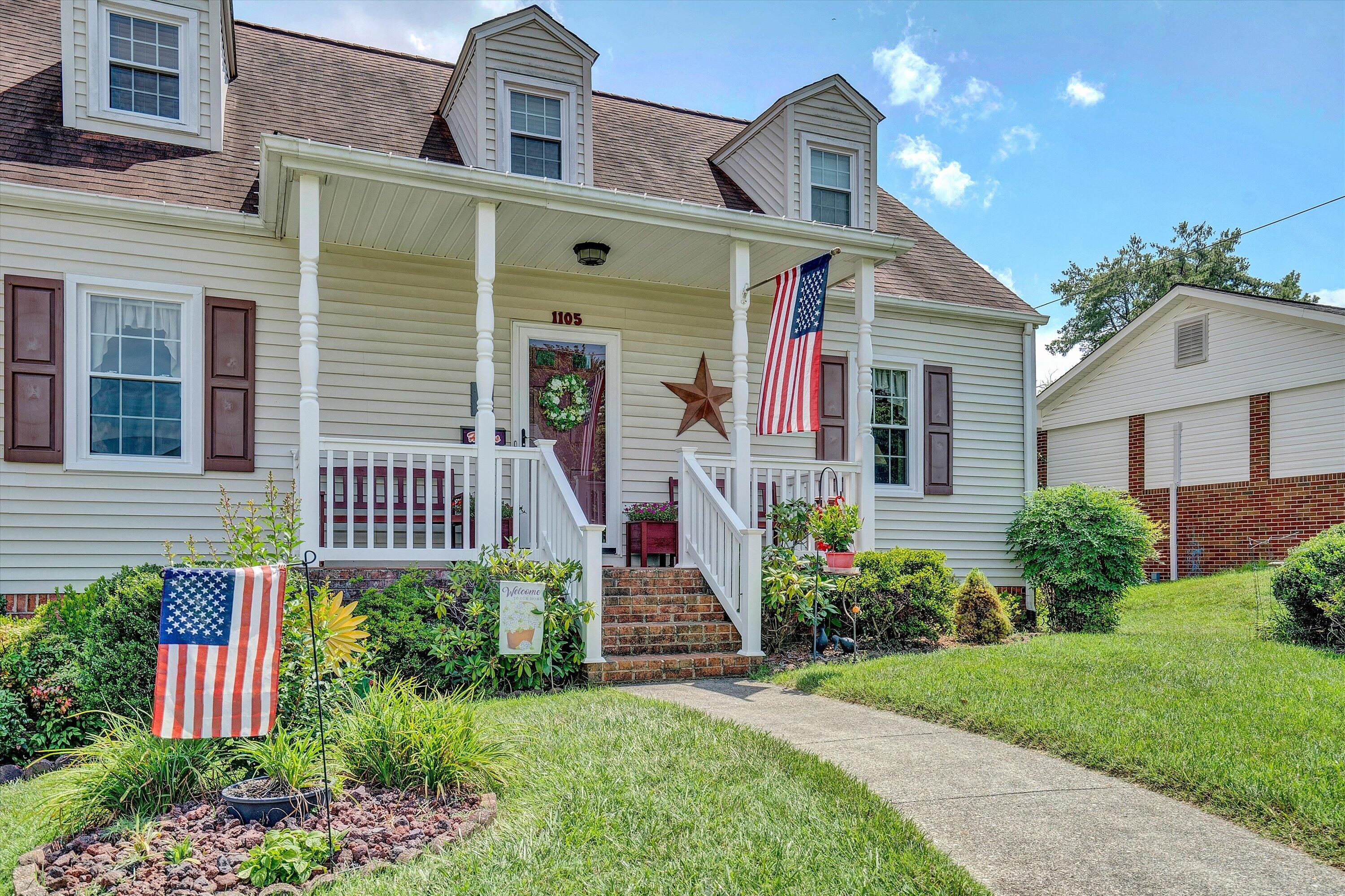 Property Photo:  1105 Halliahurst Ave  VA 24179 
