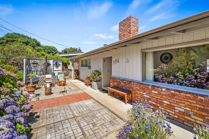 Property Photo:  996 Via Verde  CA 93940 