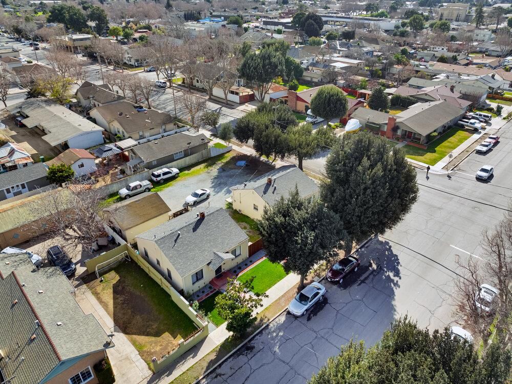 Property Photo:  427 & 431 Ellis St  CA 93930 