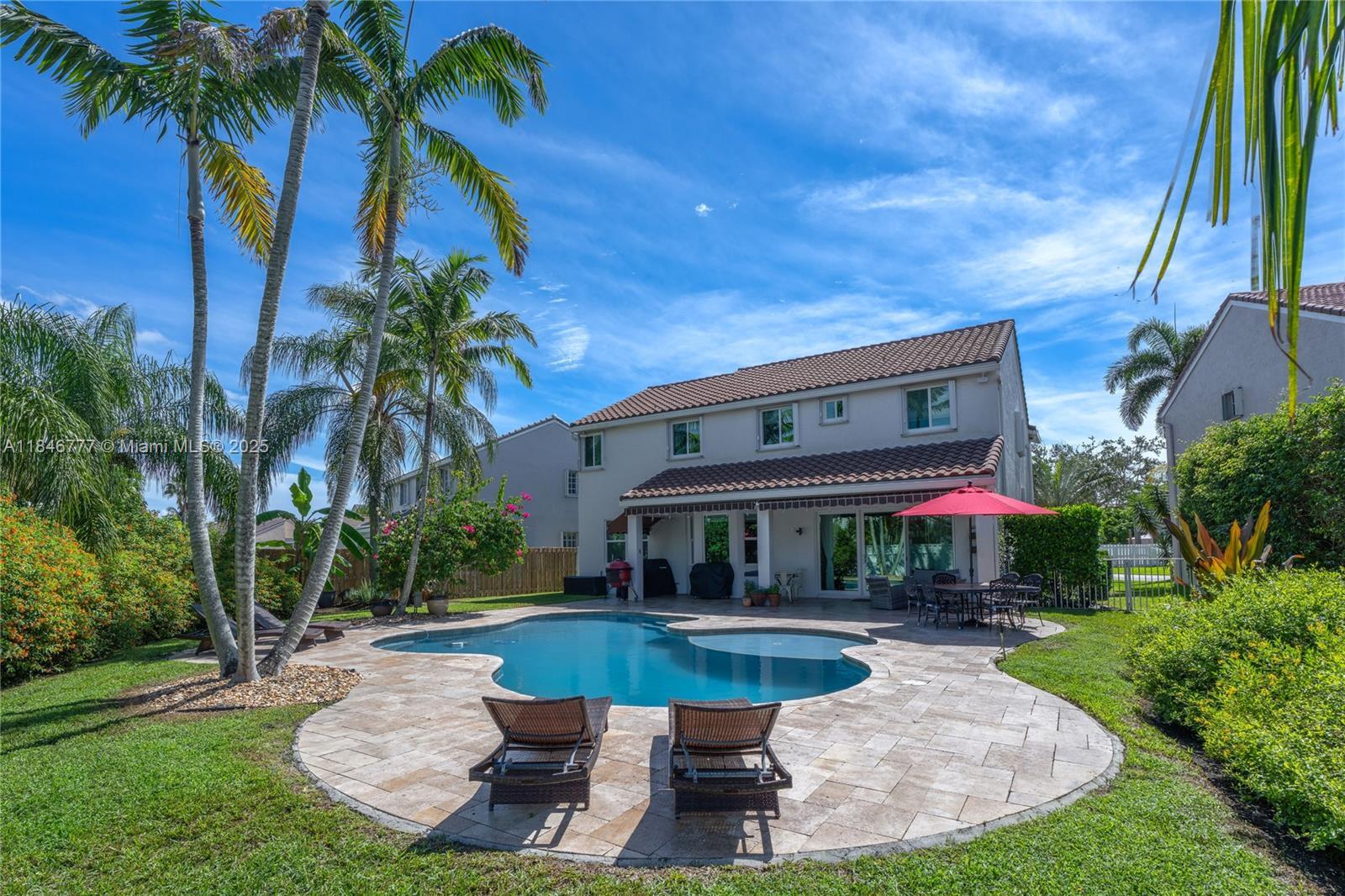 Property Photo:  1055 Cedar Falls Dr  FL 33327 