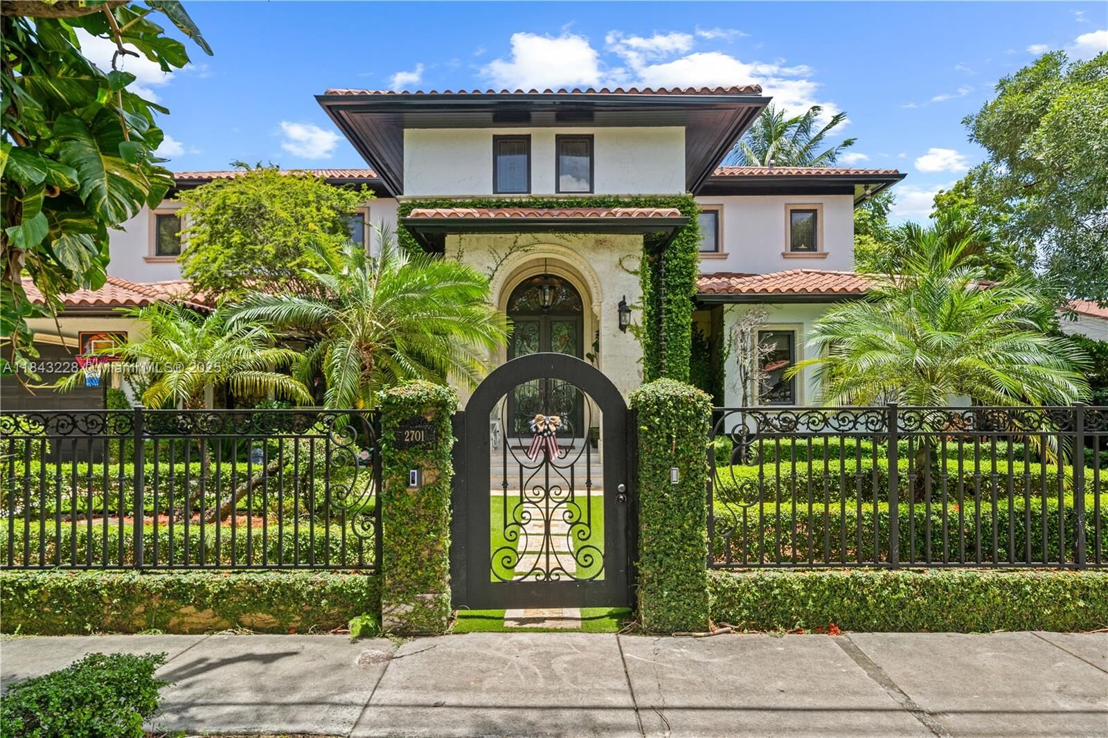 Property Photo: 2701 SW 77th Ct FL 33155
