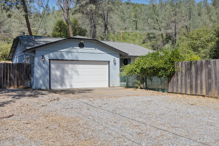 Property Photo:  12656 Shalon Drive  CA 96001 