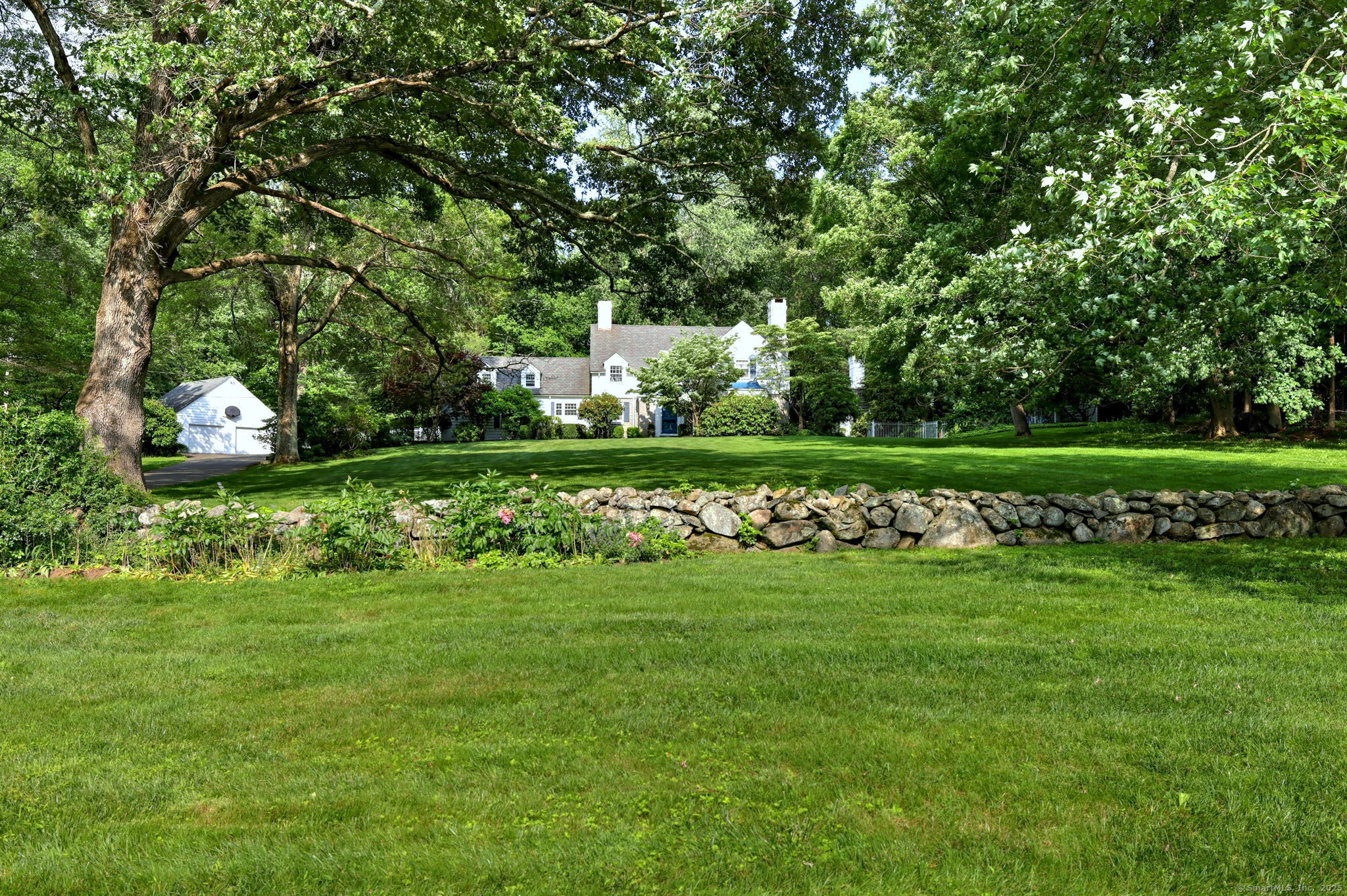 Property Photo:  4 Brook Road  CT 06525 