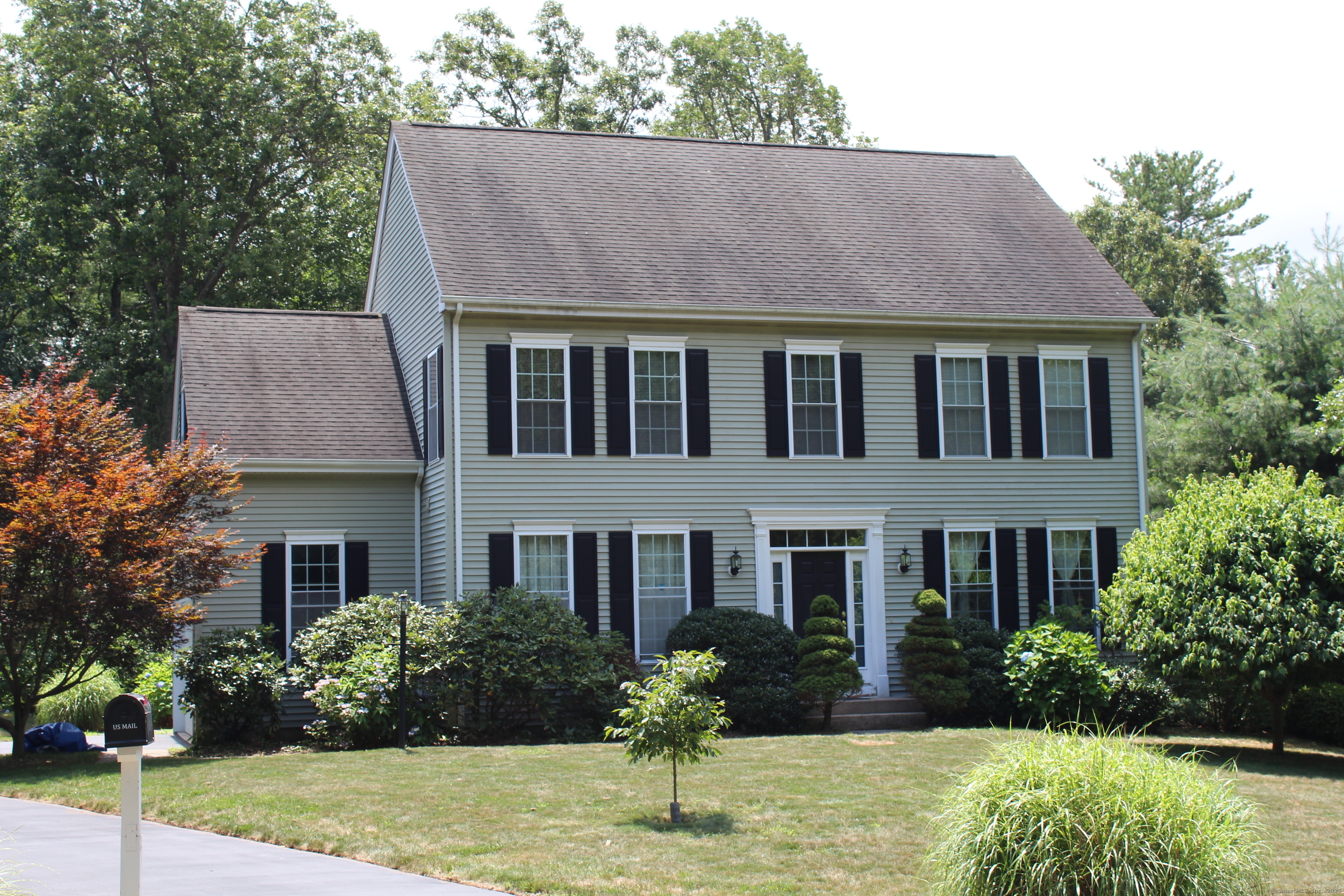 Property Photo: 25 Fenwick Drive CT 06001