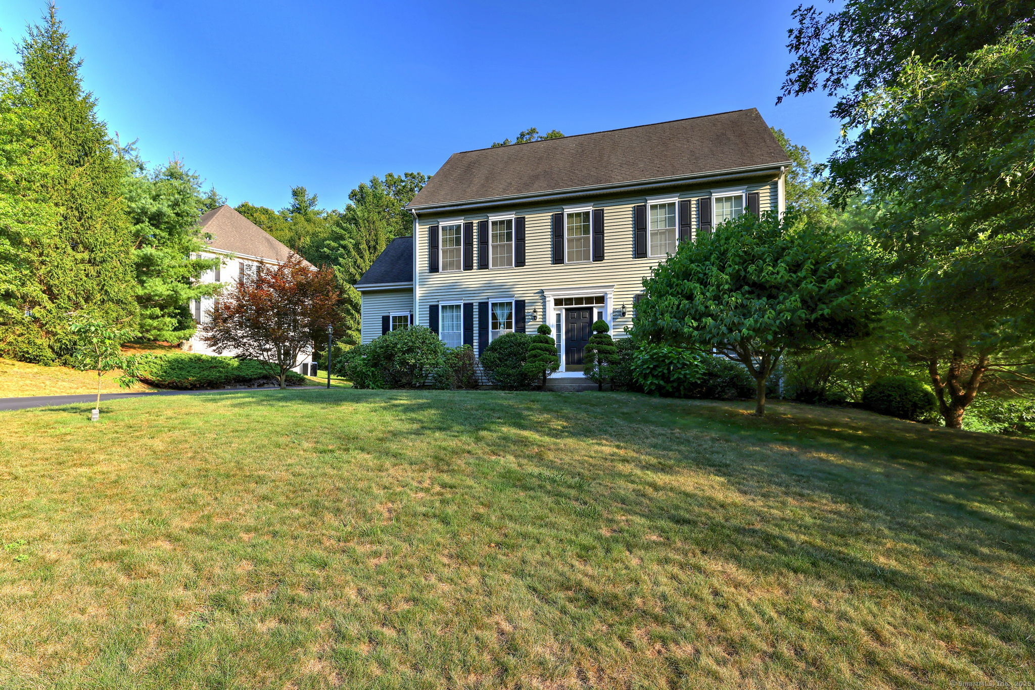 Property Photo: 25 Fenwick Drive CT 06001