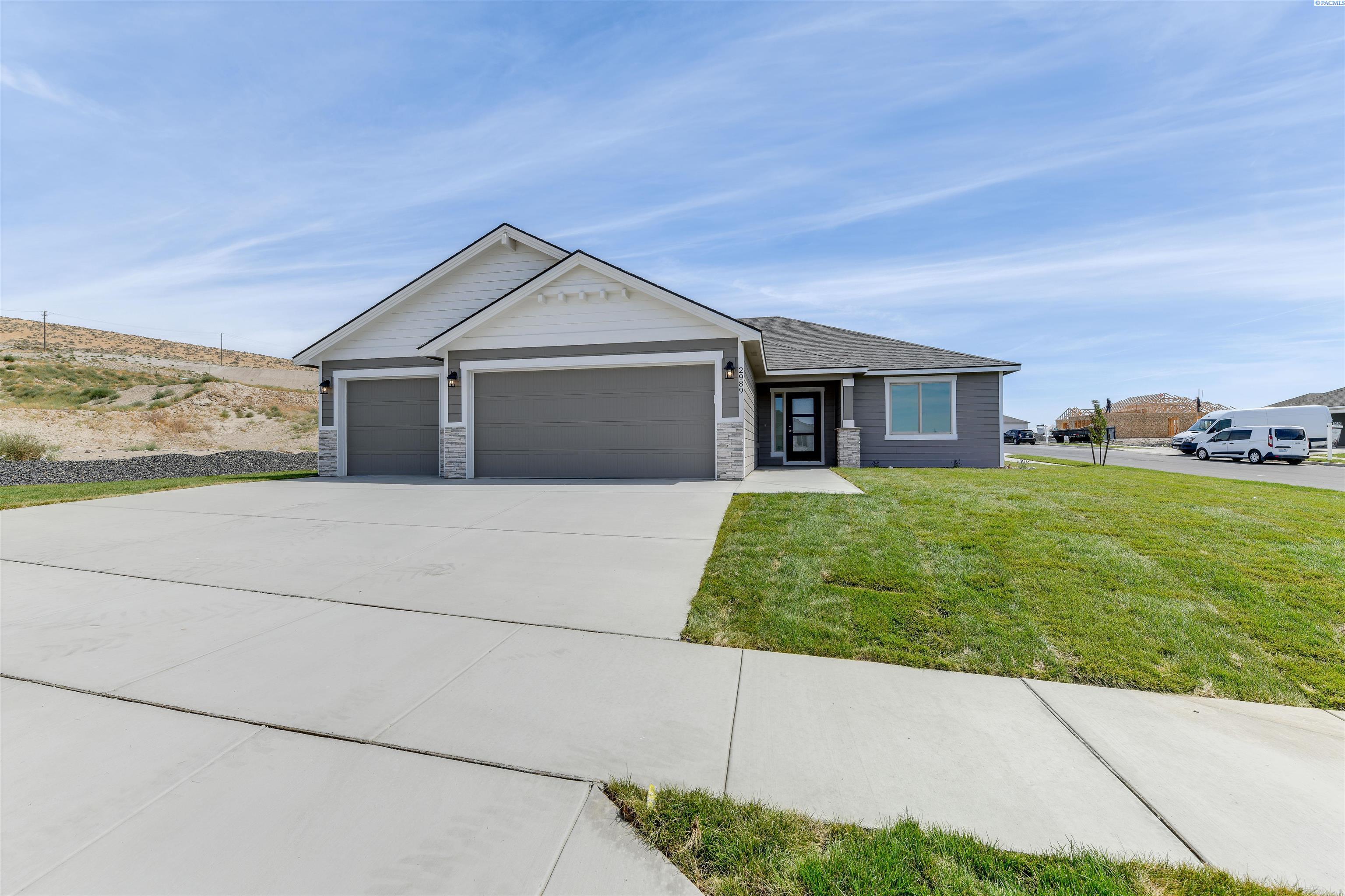 Property Photo: 2837 S Osborne St WA 99338