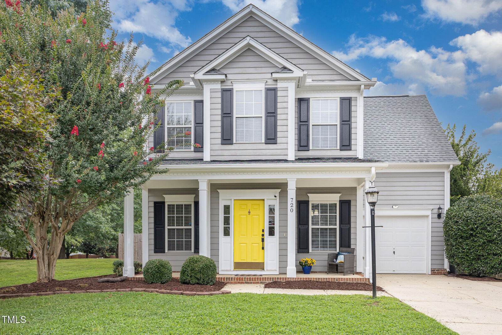 Property Photo: 720 Starkland Way NC 27540
