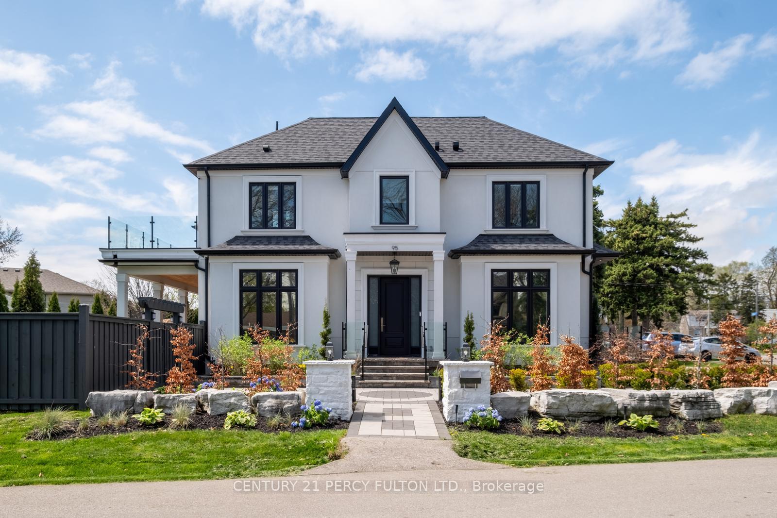 Property Photo:  95 Great Oak Drive  ON M9A 1N7 