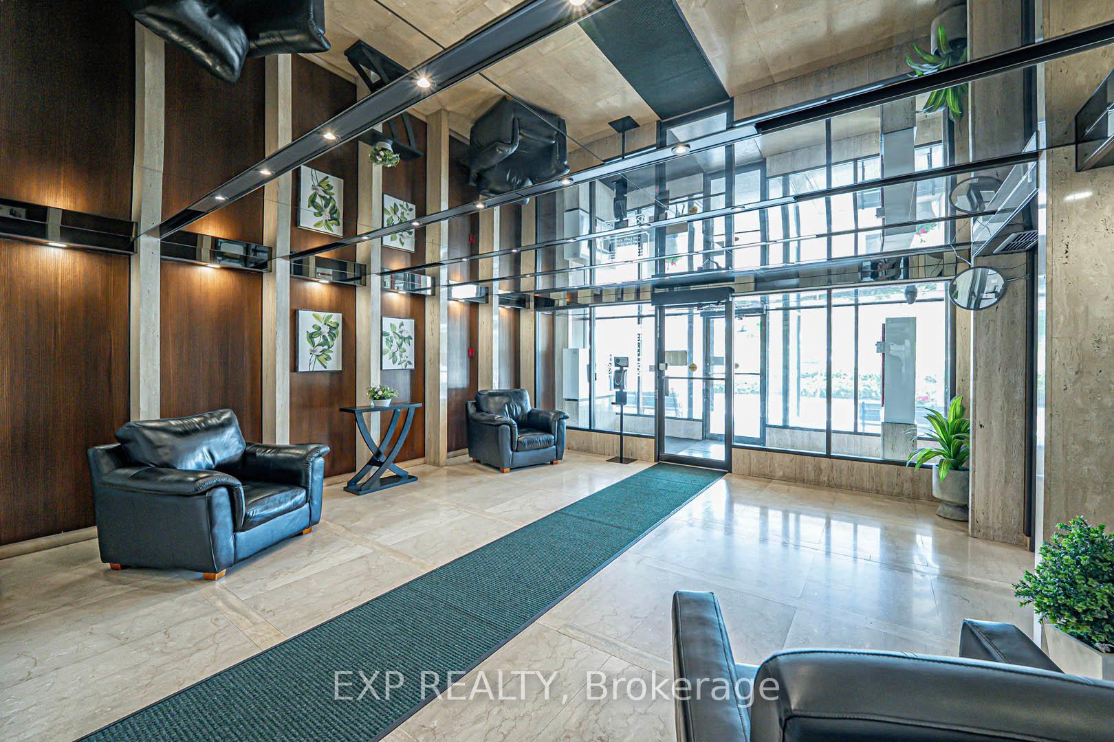 Property Photo:  44 Falby Court #402  ON L1S 3L1 