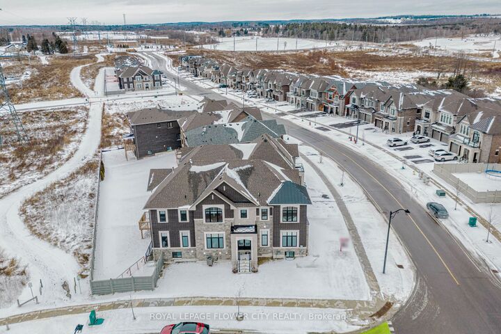 Photo de la propriété:  518 Kleinburg Summit Way  ON L4H 4T5 