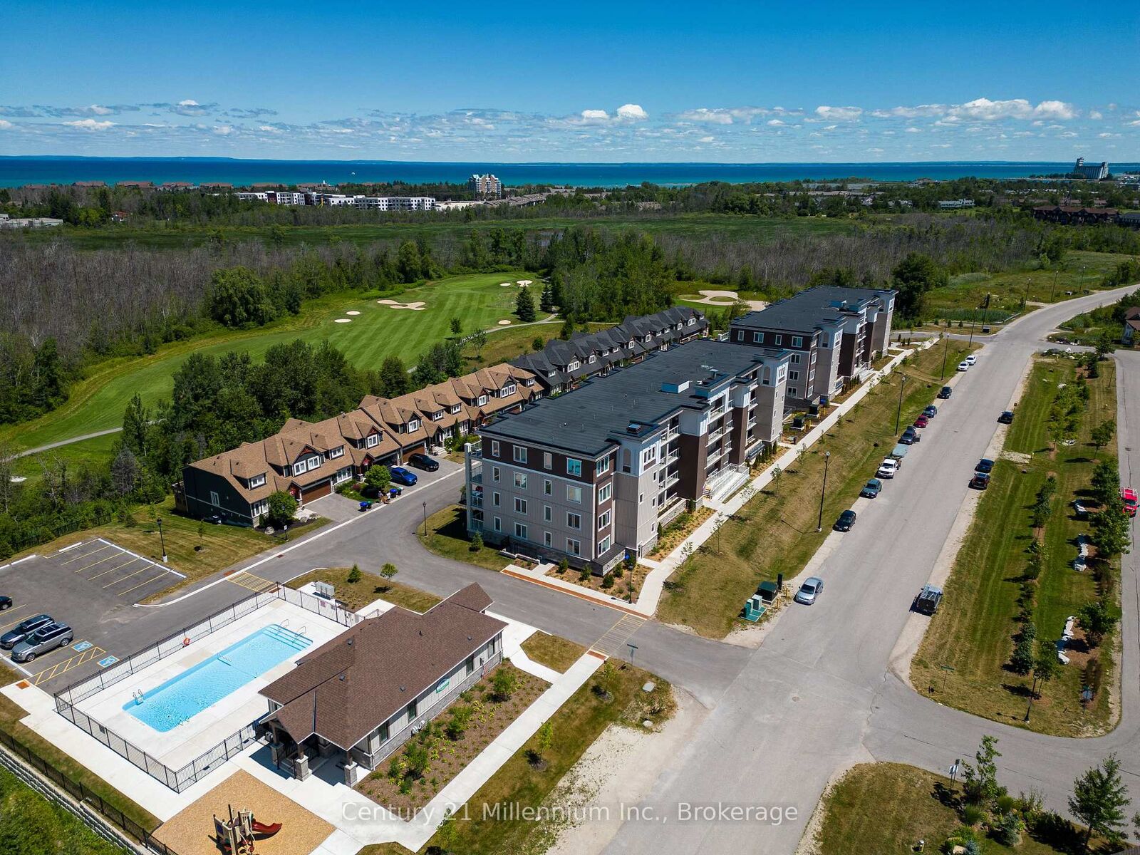 Property Photo:  17 Spooner Crescent 205  ON L9Y 1T3 