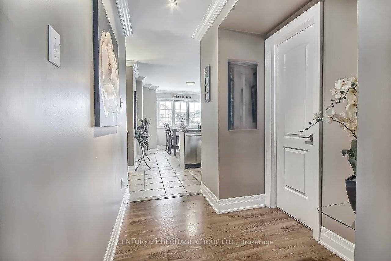 Photo de la propriété: 17 Stiles Avenue ON L4G 7N3