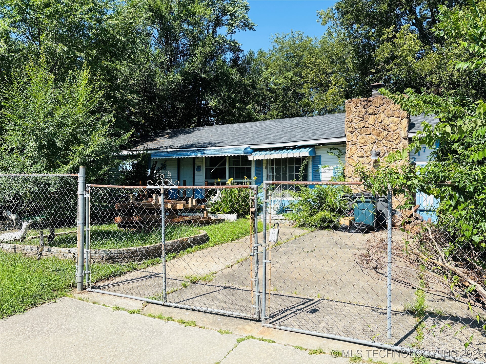 Property Photo: 3178 N Hartford Place OK 74106
