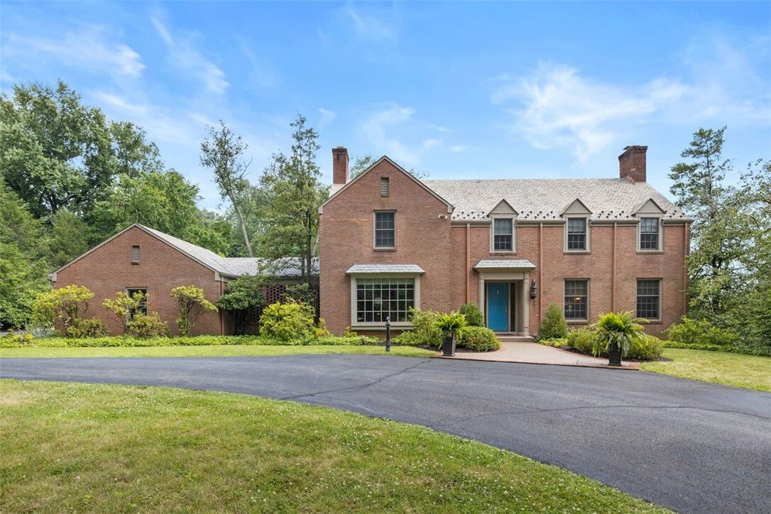 Property Photo: 231 Hunt Road PA 15215