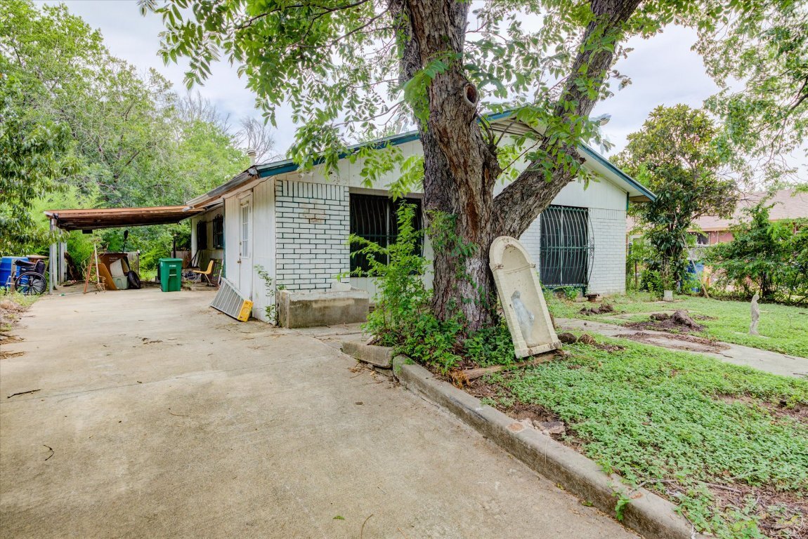 1307 Lily Terrace  Austin TX 78741 photo