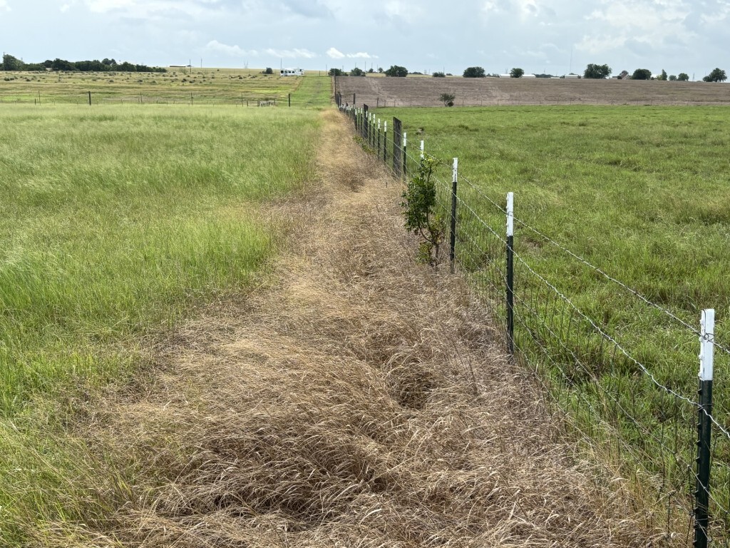 Property Photo: 700 County Road 330 Road TX 76530