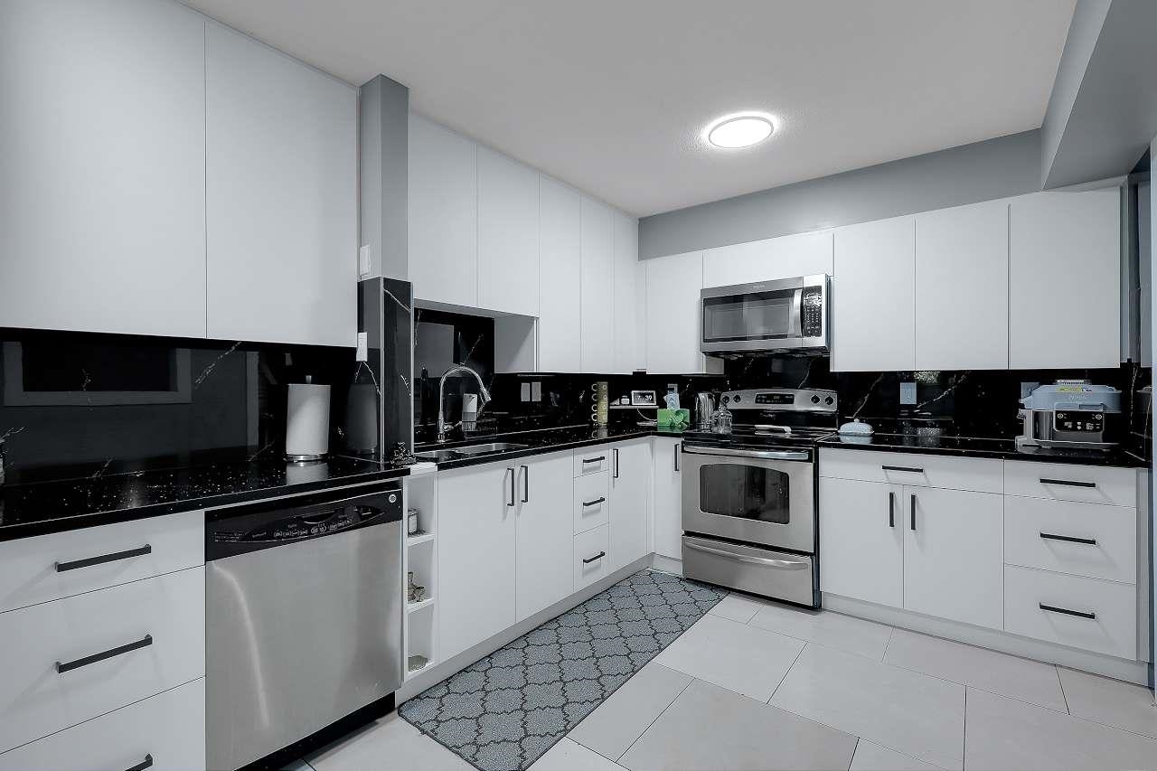 Property Photo:  13499 92 Avenue 23  BC V3V 8B7 