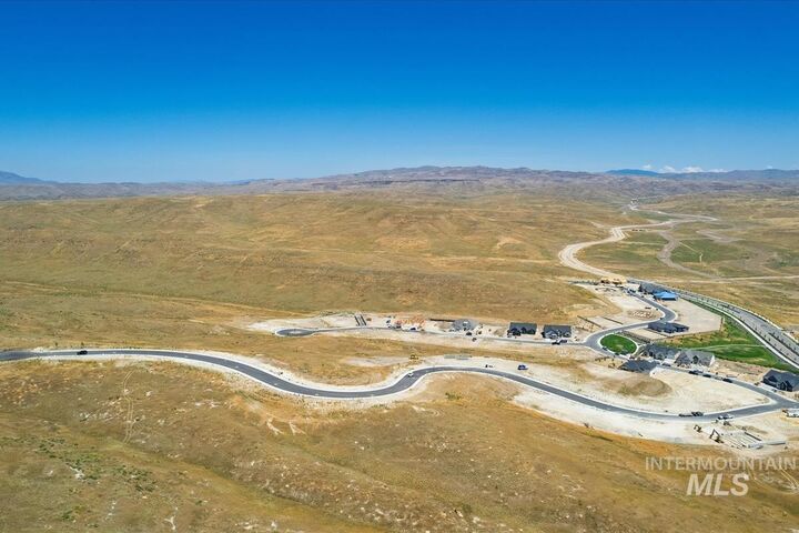 Property Photo: 7202 N Cairnhill Way ID 83616
