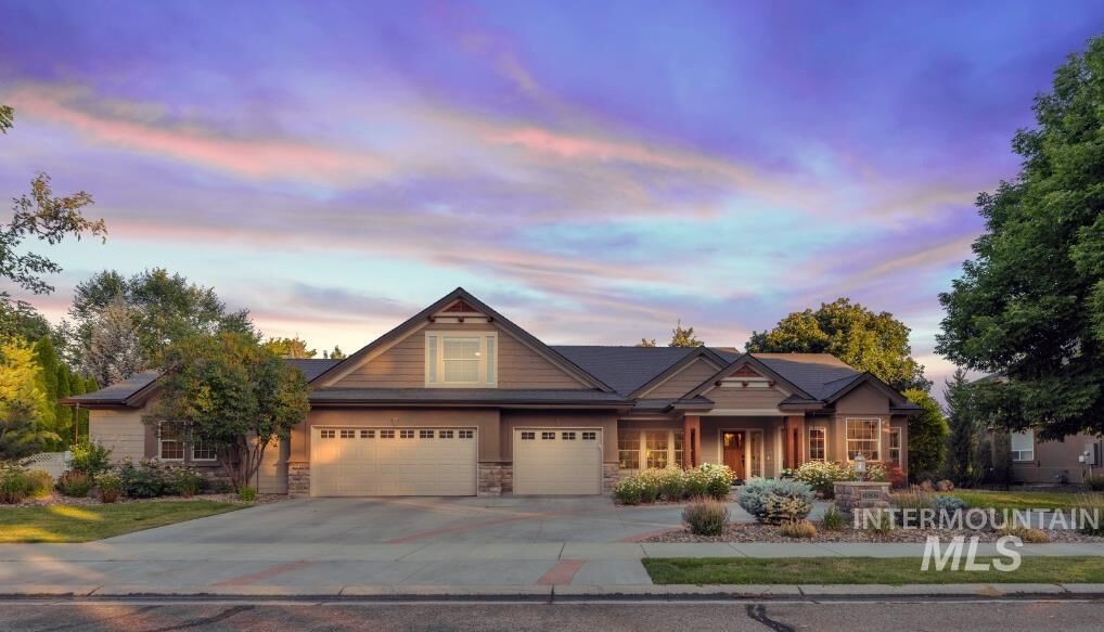 Property Photo:  688 N Grey Pebble Way  ID 83616 