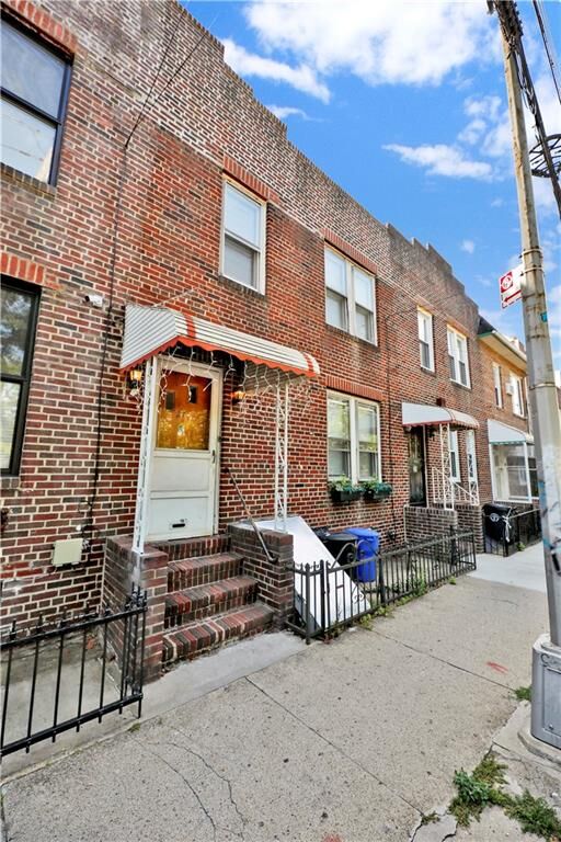 Property Photo:  27 Dahlgren Place  NY 11228 