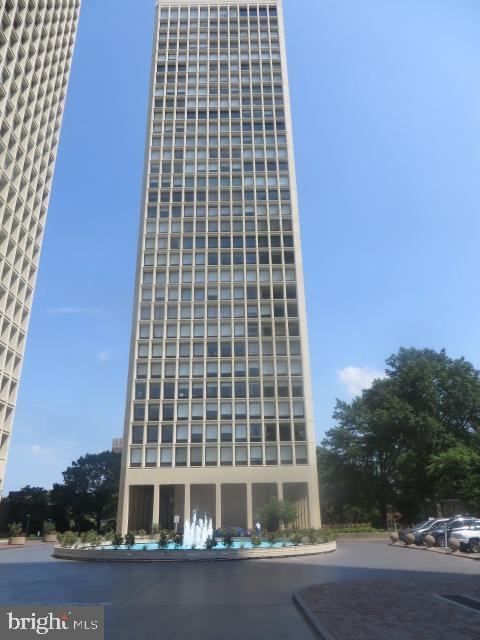 200 Locust Street 8A  Philadelphia PA 19106 photo