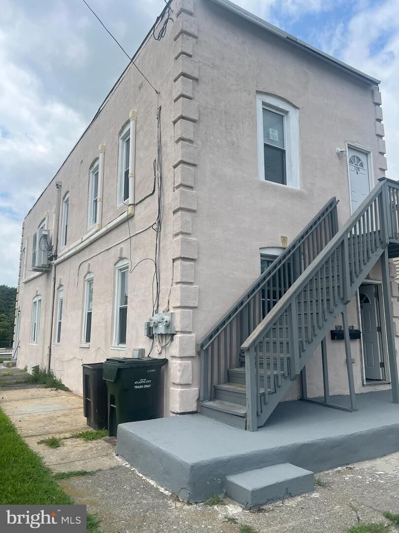 Property Photo:  120 N Congress Avenue  NJ 08401 