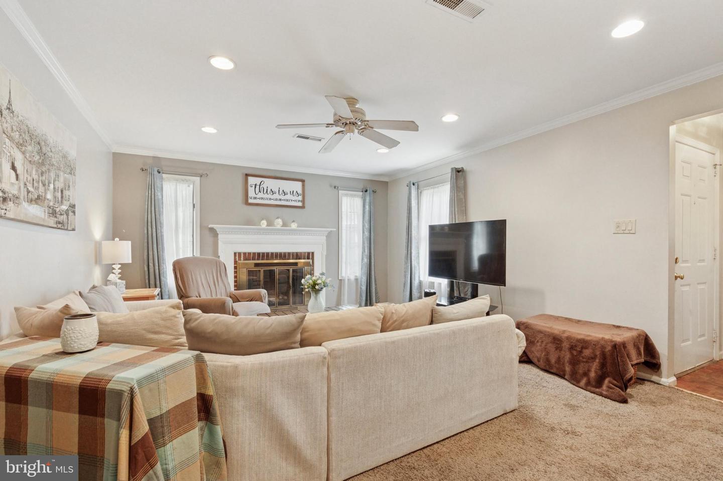 Property Photo: 4015 Salem Circle PA 19438