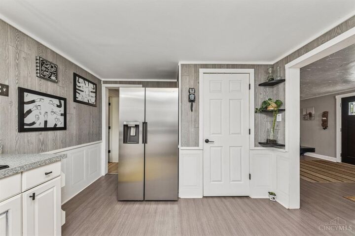 Property Photo: 670 Davis Lane OH 45040
