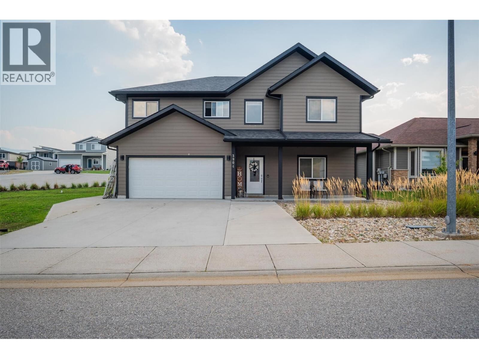 Property Photo: 3904 Grandview Drive BC V1N 4X9