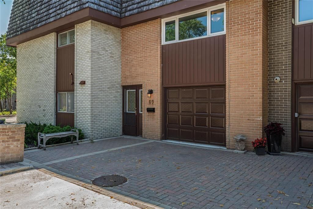 Property Photo: 381 Westwood Drive MB R3J 1H3
