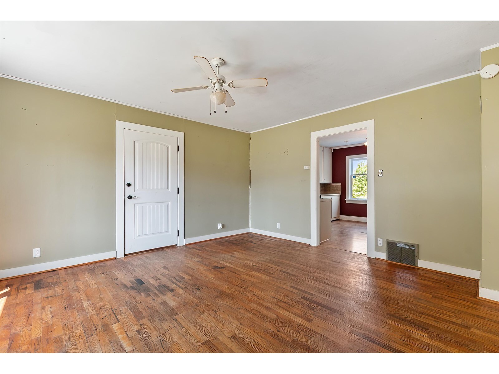Property Photo:  44361 South Sumas Road  BC V2R 4B7 