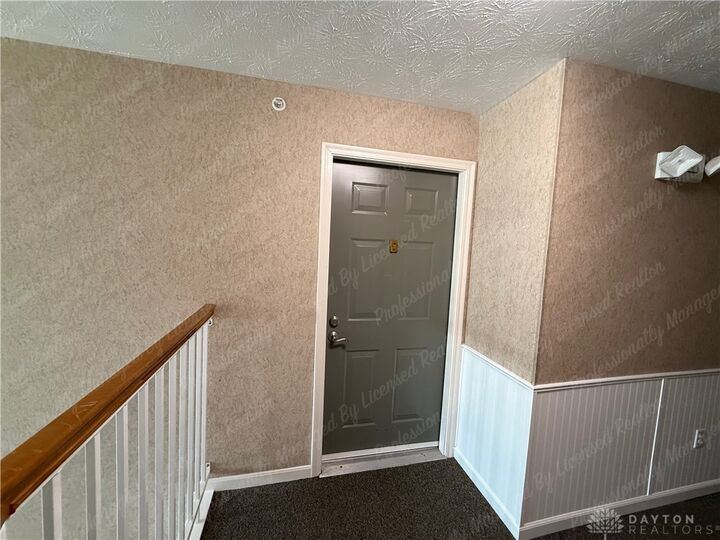 Property Photo: 3127 Alexander Place 205 OH 45431