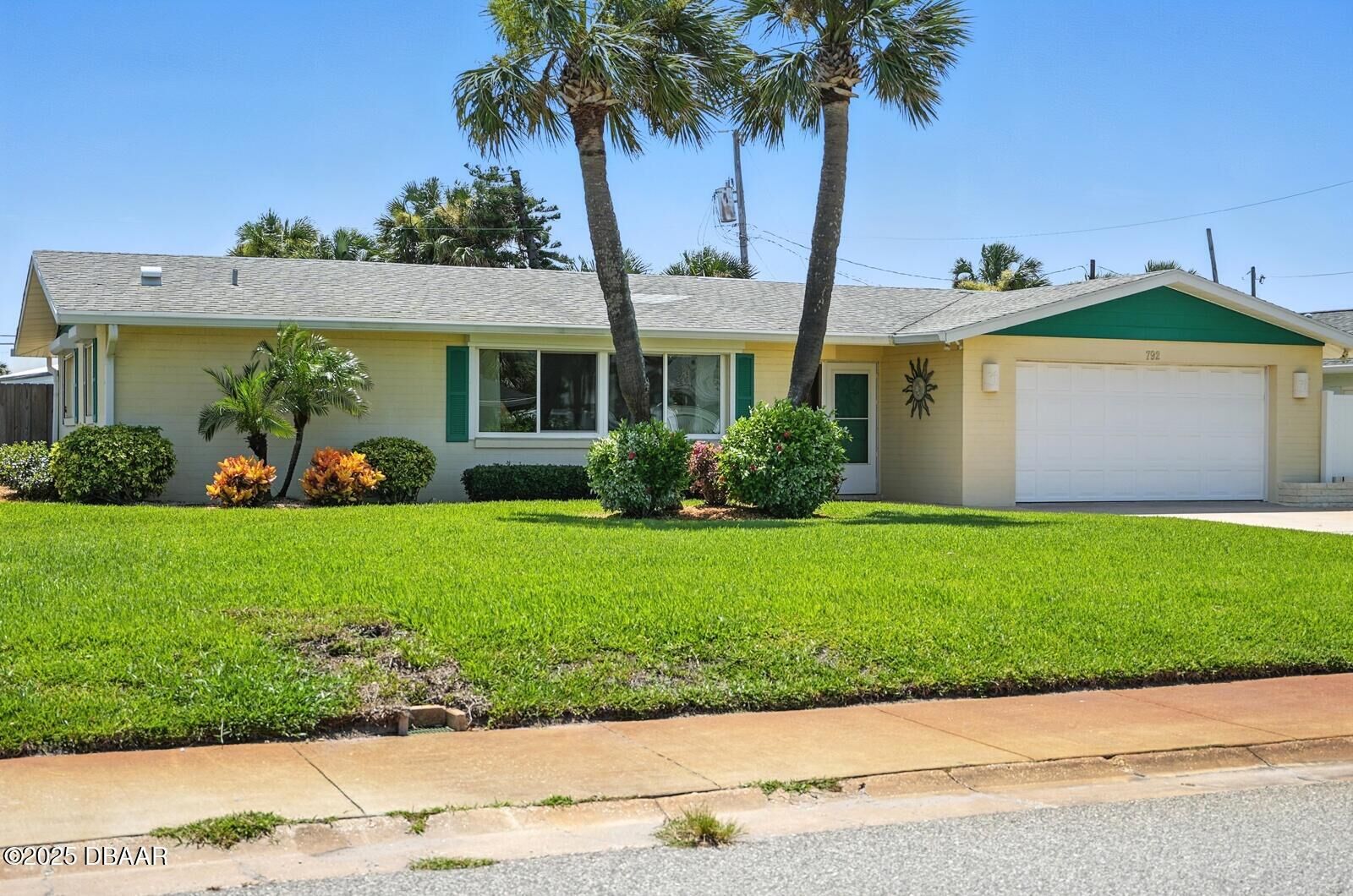 Property Photo:  792 Marvin Road  FL 32176 