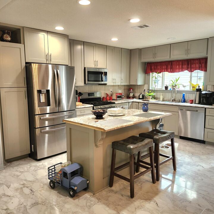 Property Photo:  770 Lloyd Street  FL 32547 