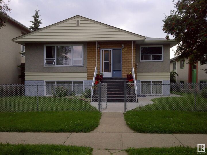 10742 106 Street NW  Edmonton AB T5H 2X9 photo