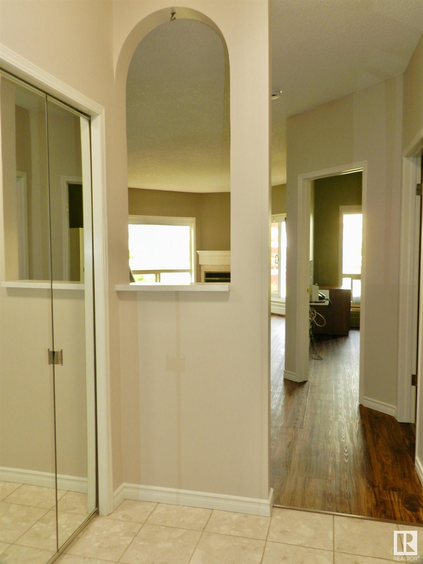 Photo de la propriété:  15499 Castle Downs Road NW 221  AB T5X 5Y3 