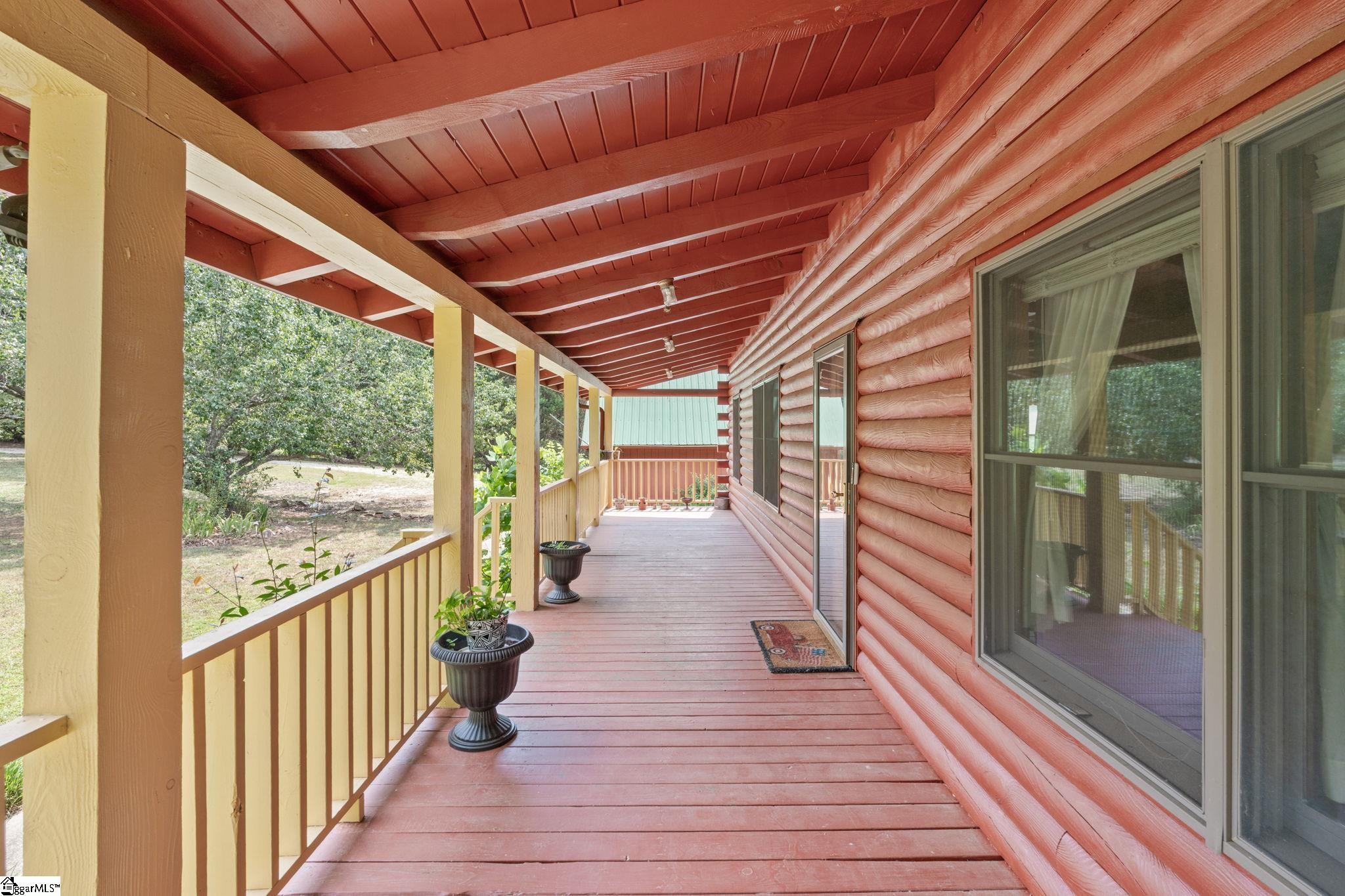 Property Photo: 728 Tall Oak Trail SC 29678