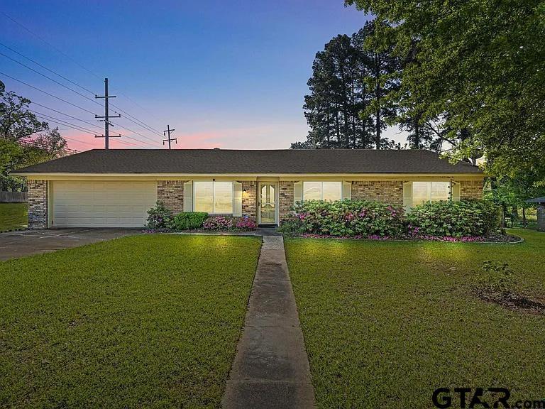 1612 Ferndale Street  Longview TX 75604 photo