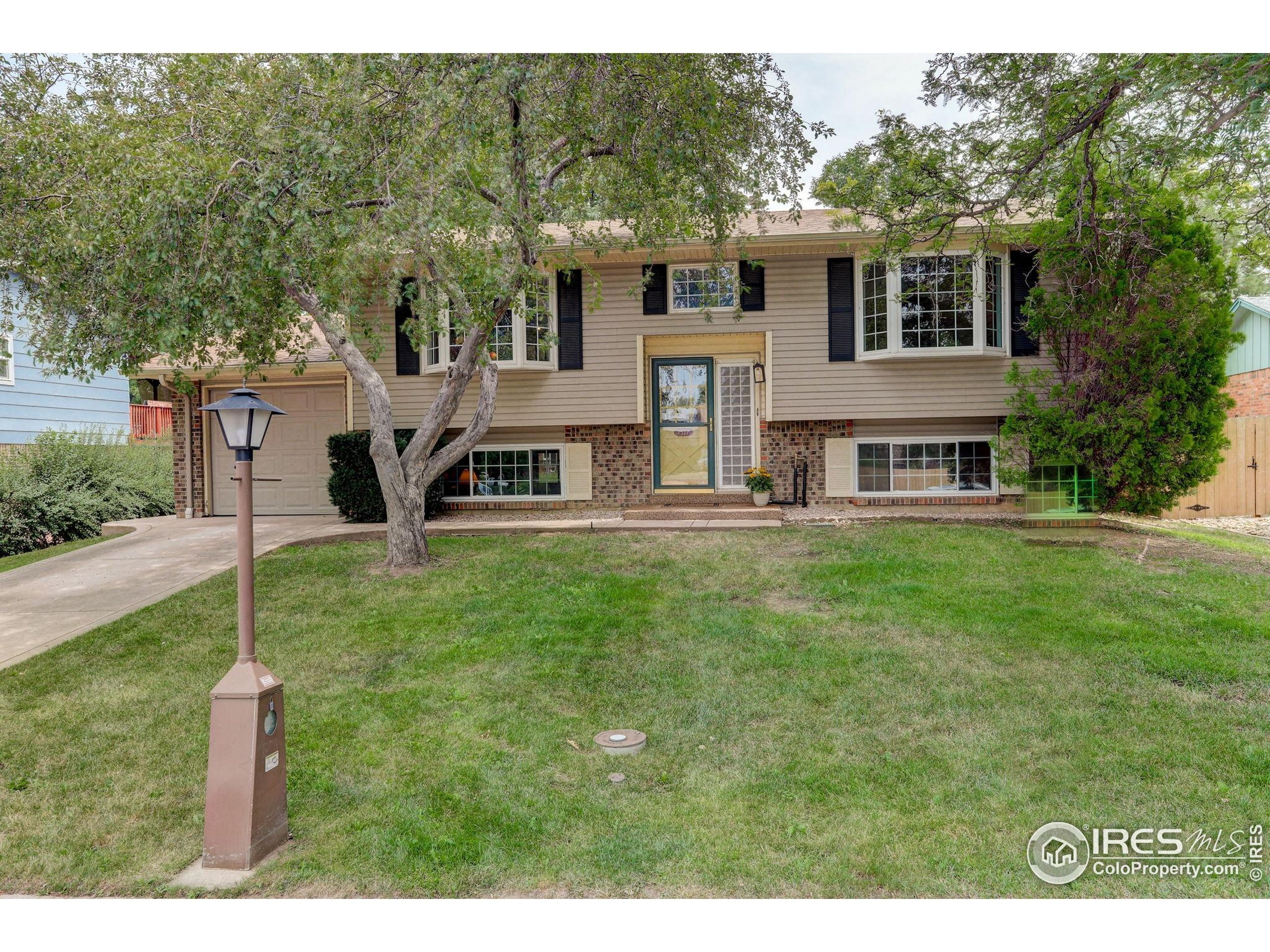 Property Photo:  1327 Brookfield Dr  CO 80501 