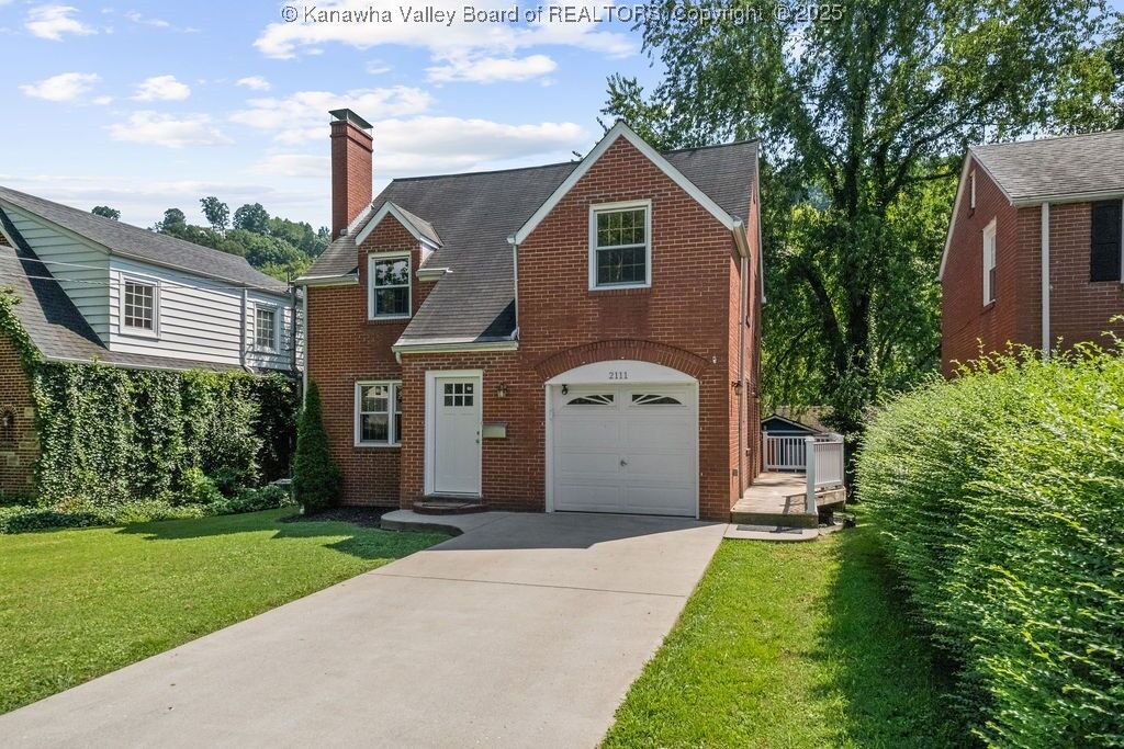 Property Photo:  2111 Kanawha Avenue SE  WV 25304 