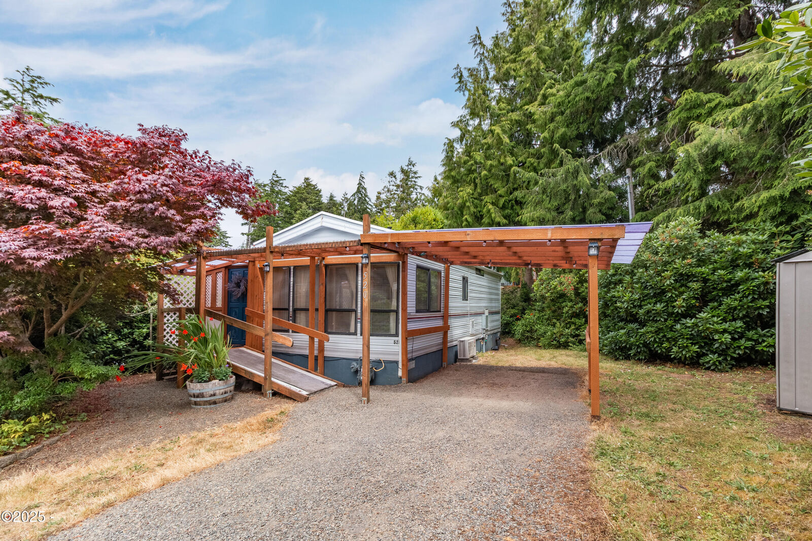 Property Photo:  520 SE Quay Avenue  OR 97367 