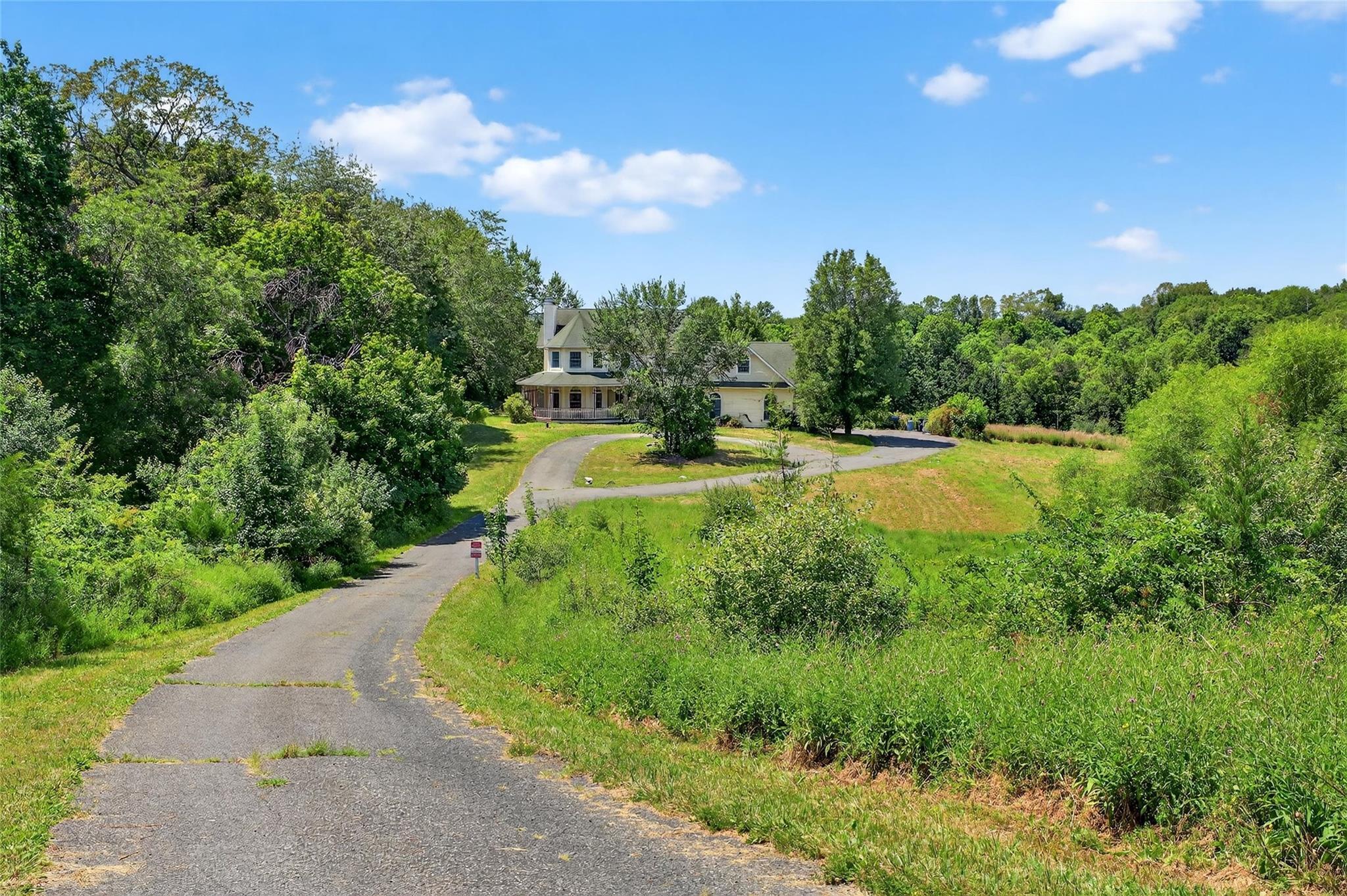 Property Photo:  9 Fountayne Court  NY 10992 