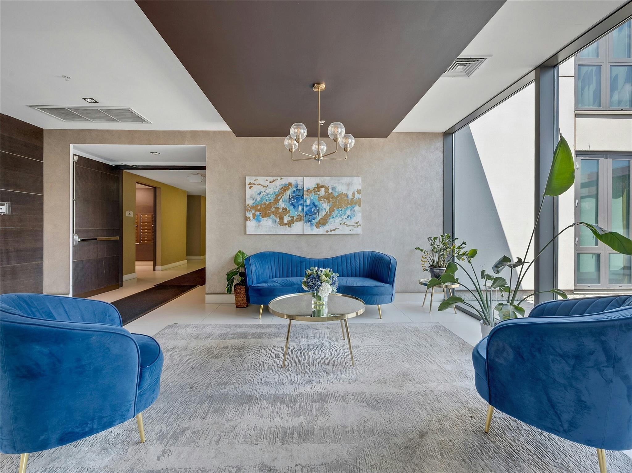 Property Photo:  701 Ridge Hill Boulevard 2E  NY 10710 