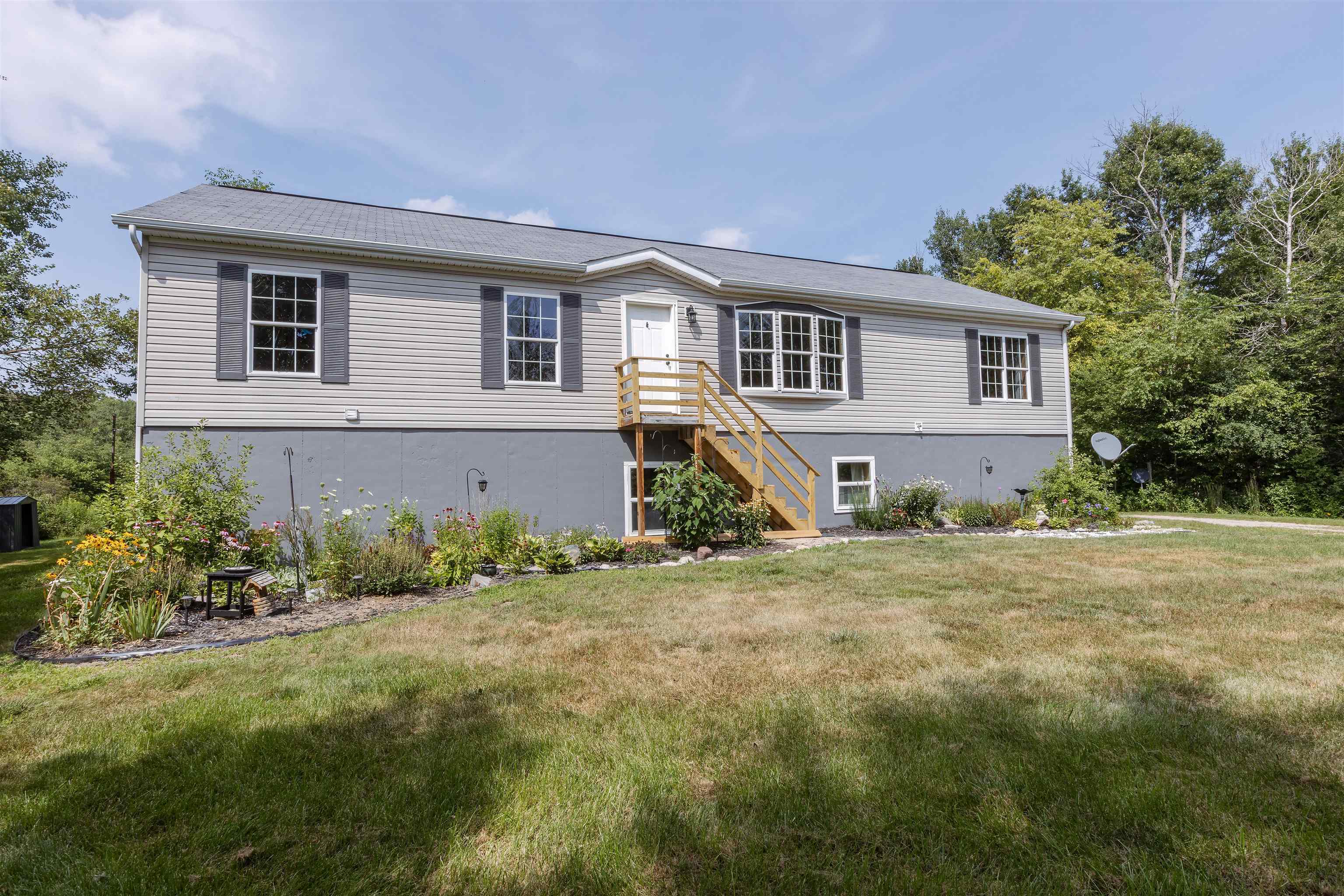 2400 W Huckleberry  Midland MI 48657 photo