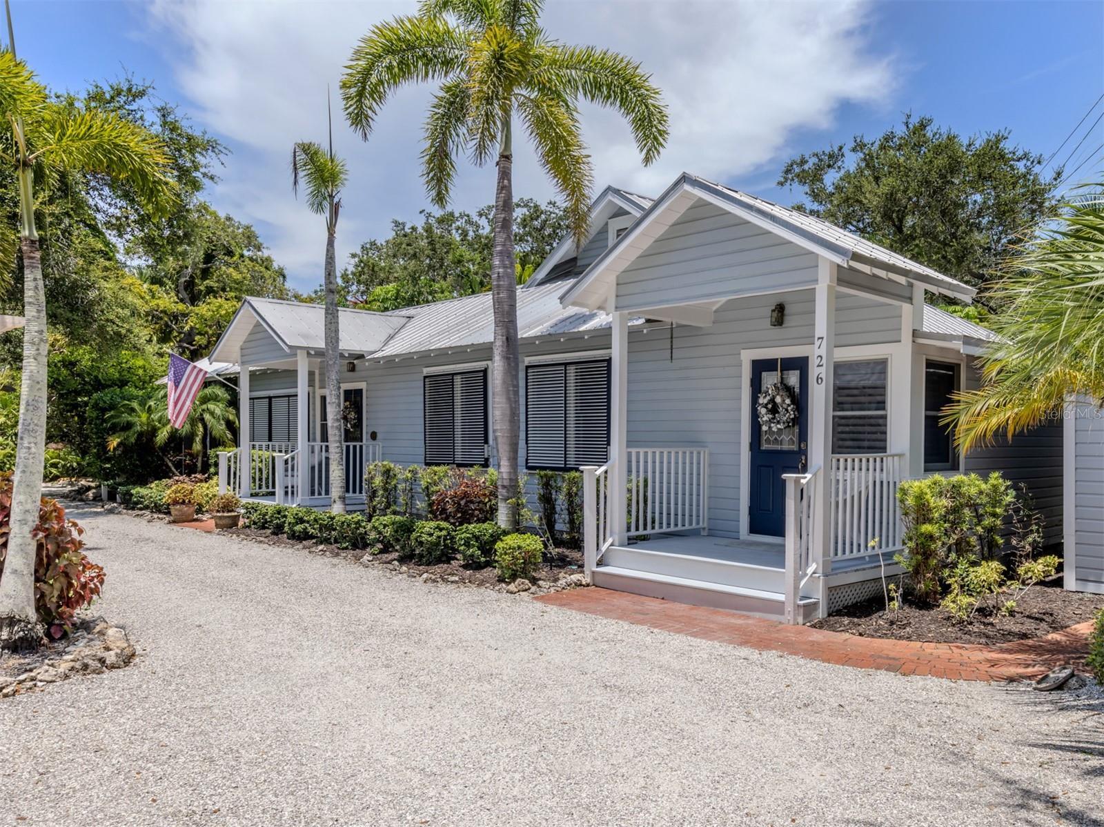 Property Photo:  726 Eagle Point Drive  FL 34285 