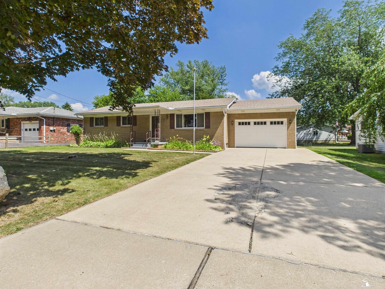 Property Photo:  15586 Spruce Street  MI 48161 