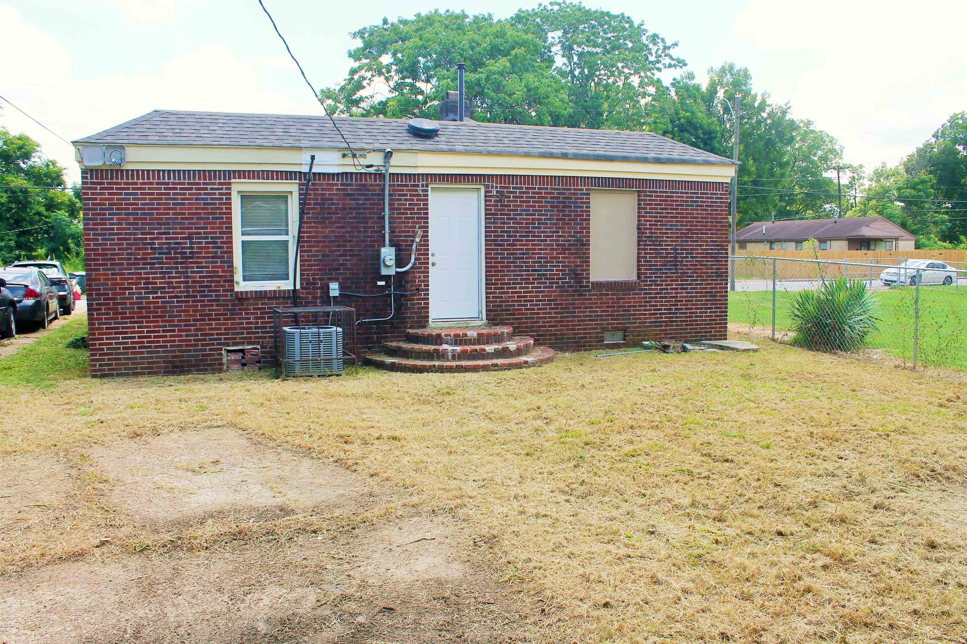 Property Photo: 777 Hamilton St TN 38114