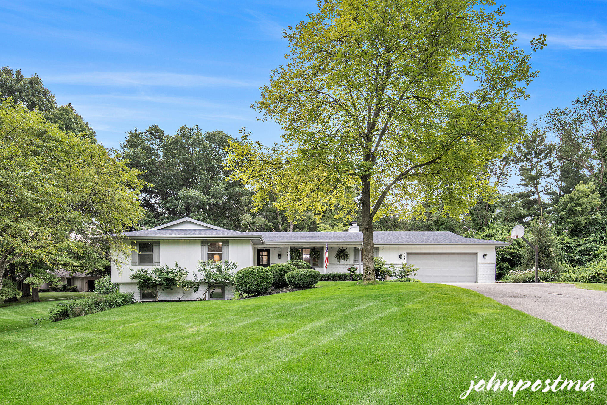 5480 Ranger Hills Drive SE  Grand Rapids MI 49546 photo