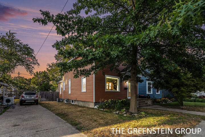 Property Photo:  193 W 18th Street  MI 49423 